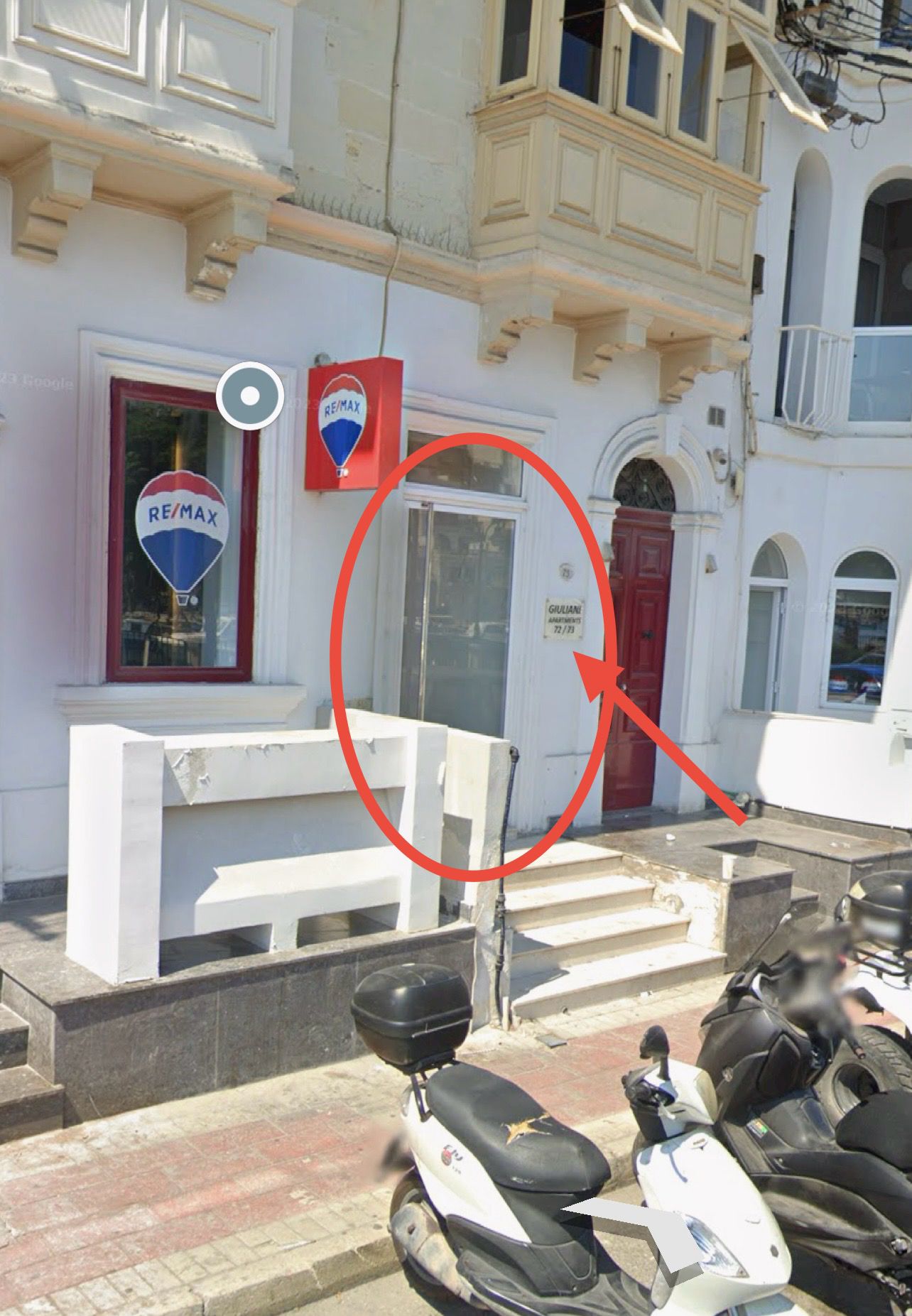 Giuliani Apartments entrance